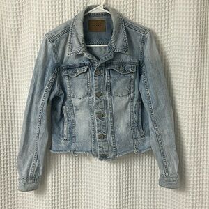 BlankNYC Distressed Cropped Denim Jean Jacket in Light Blue Large